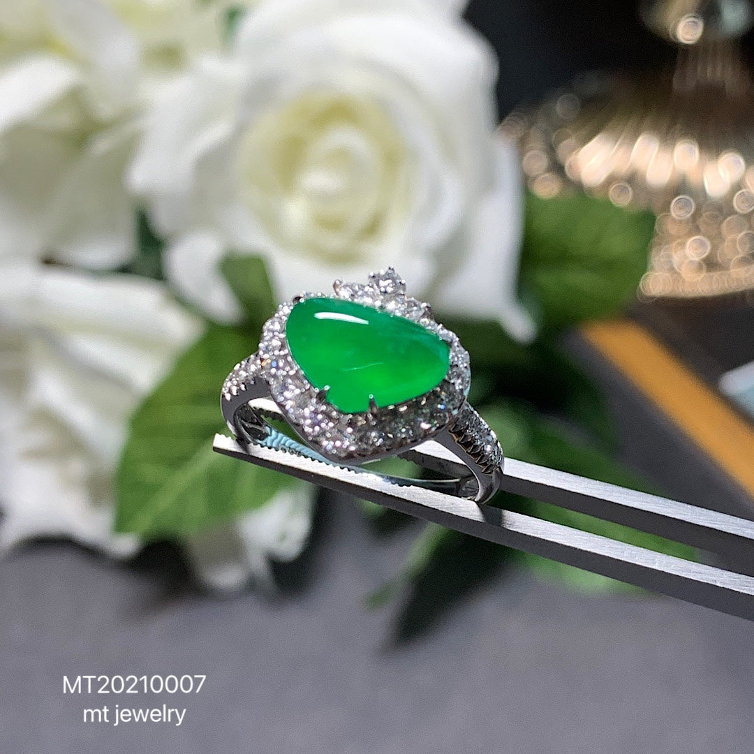 MT20210007 美瞳天然翡翠A货冰玻种阳绿心形翡翠戒指– MT Jewelry