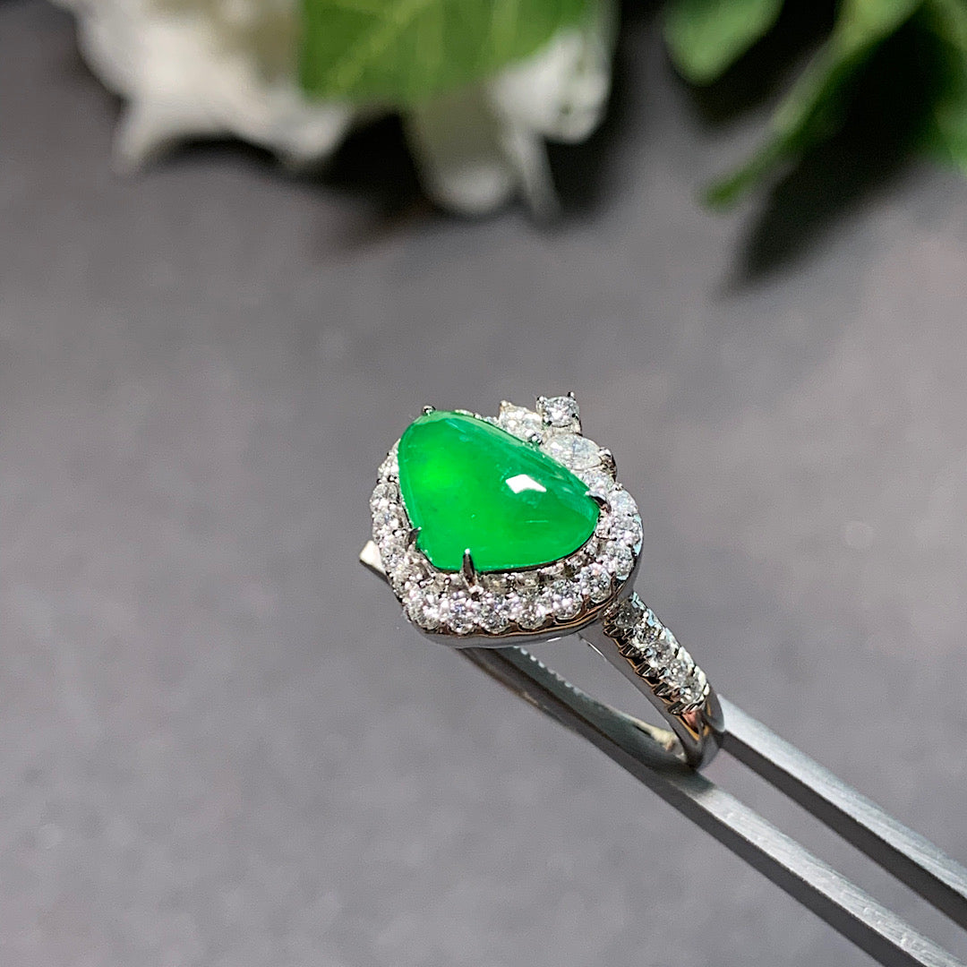 MT20210007 美瞳天然翡翠A货 冰玻种阳绿心形翡翠戒指