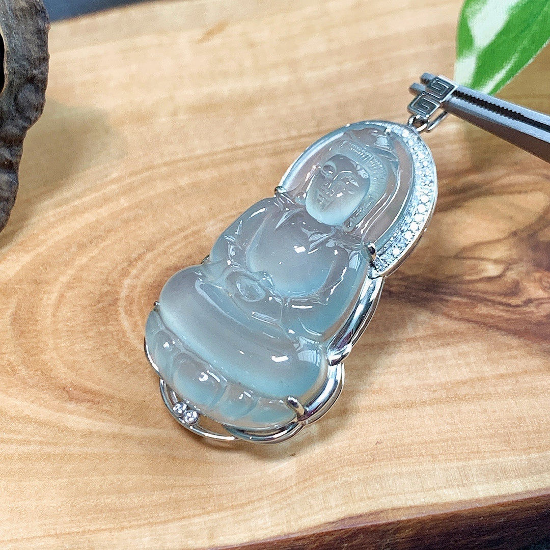 MT20220031 天然翡翠A货 高冰种翡翠观音吊坠