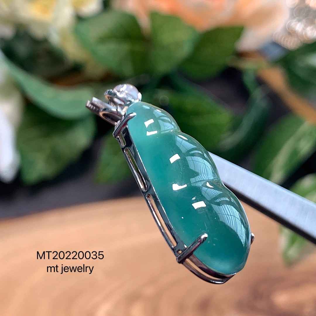 MT20220035 天然翡翠A货 老坑木那老蓝水福豆翡翠吊坠