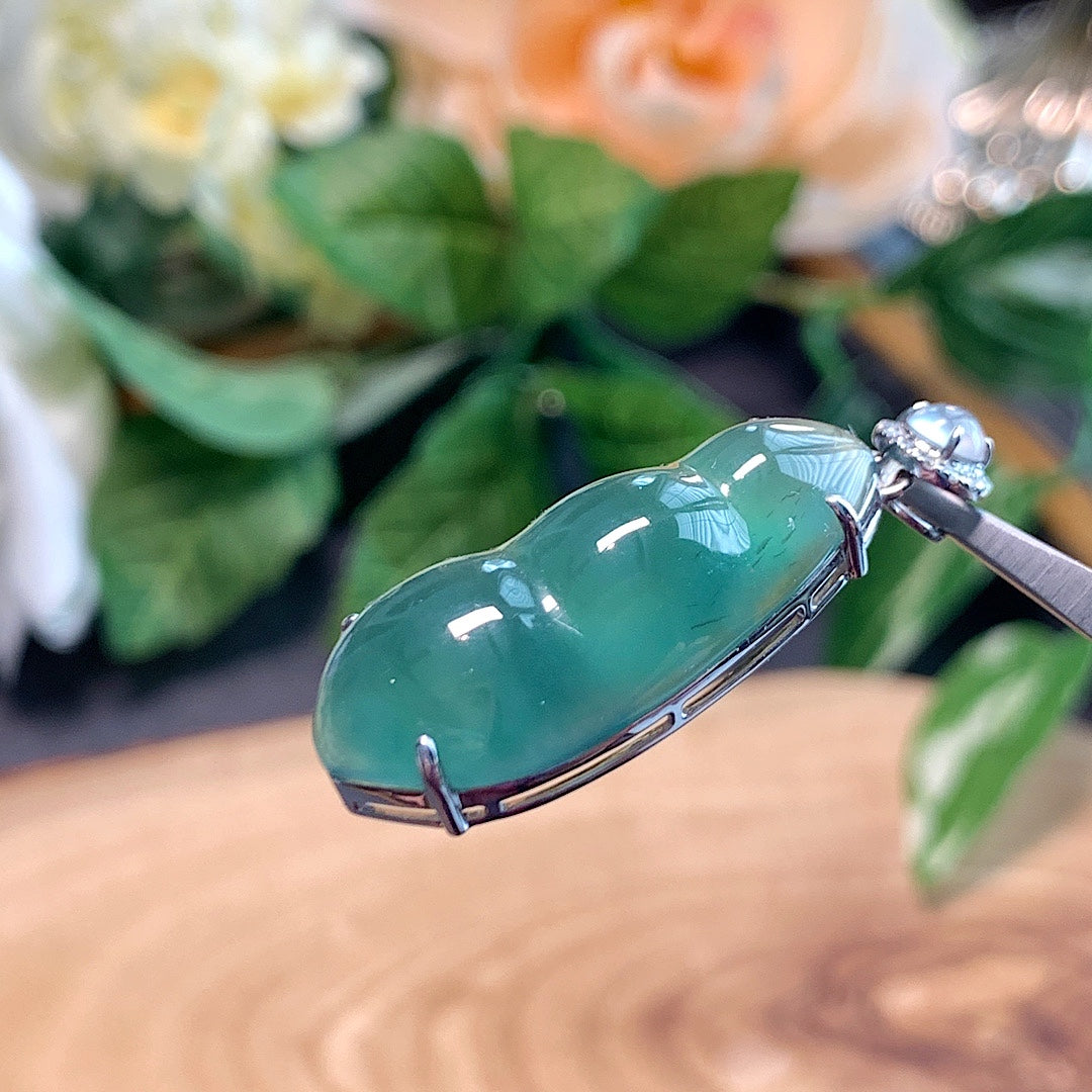 MT20220035 天然翡翠A货 老坑木那老蓝水福豆翡翠吊坠