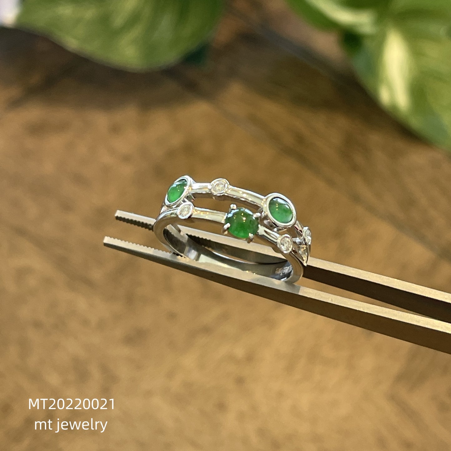 MT20210021 天然翡翠A货 老冰种浓绿蛋面翡翠戒指