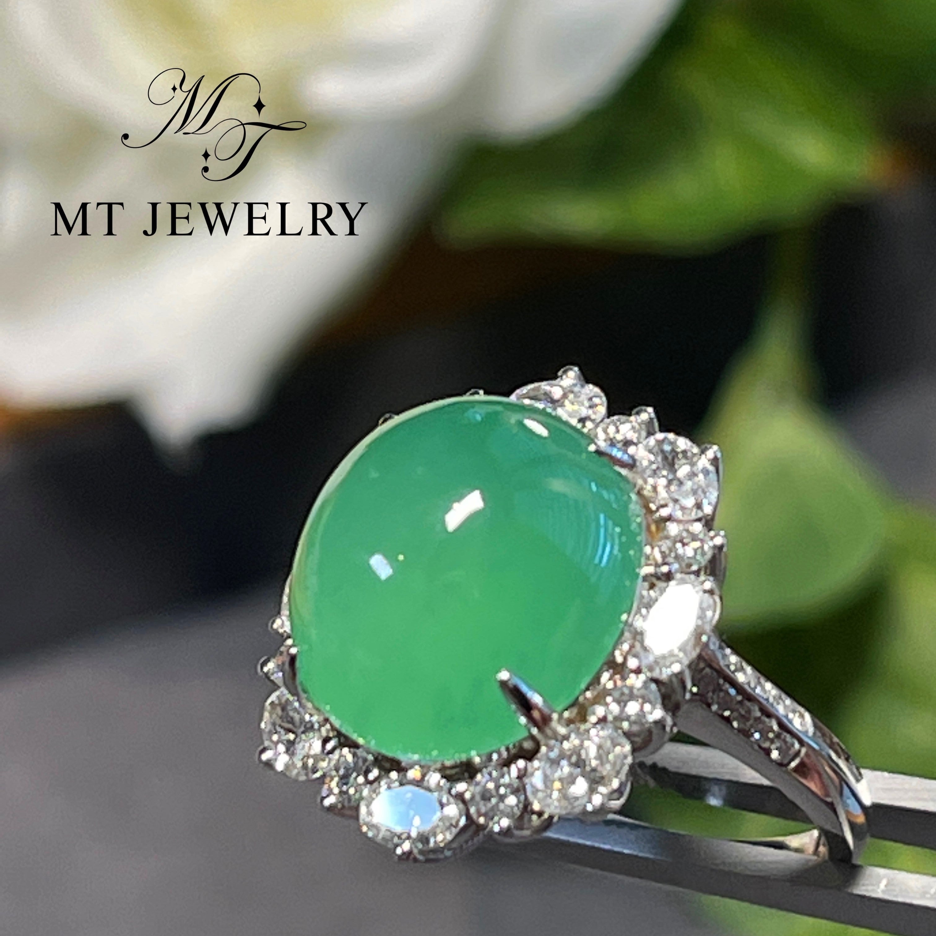 MT20210019 天然翡翠A货玻璃种荷花吊坠– MT Jewelry