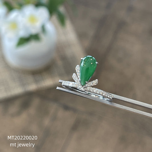 MT20210020 天然翡翠A货 冰种辣阳绿水滴蛋面翡翠戒指